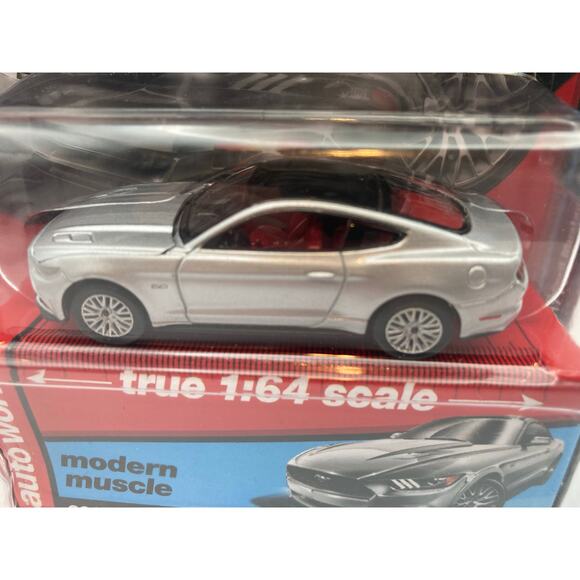 Auto World Modern Muscle 2017 Ford Mustang GT Diecast Car 1 of 1256 Version A - Picture 4 of 5